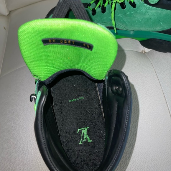 LOUIS VUITTON
2021 Millenium 'Green Black' Hiking Boots - Picture 8 of 9